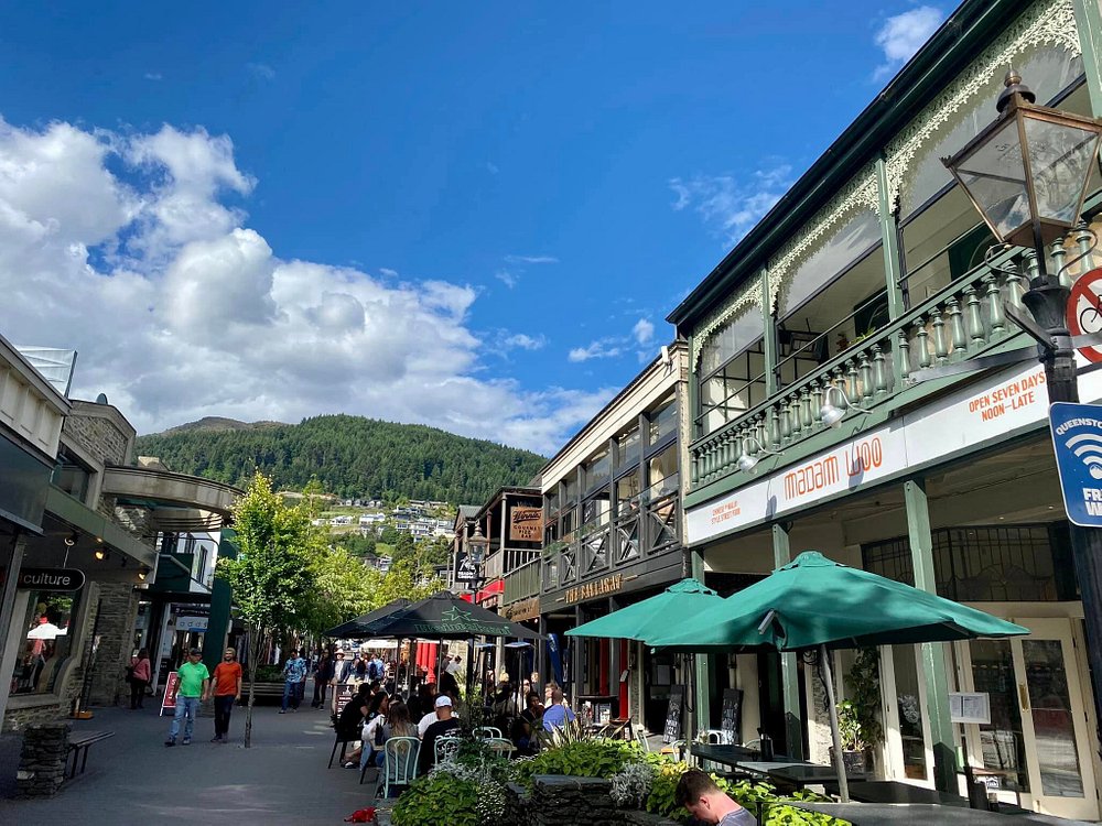 Queenstown Mall