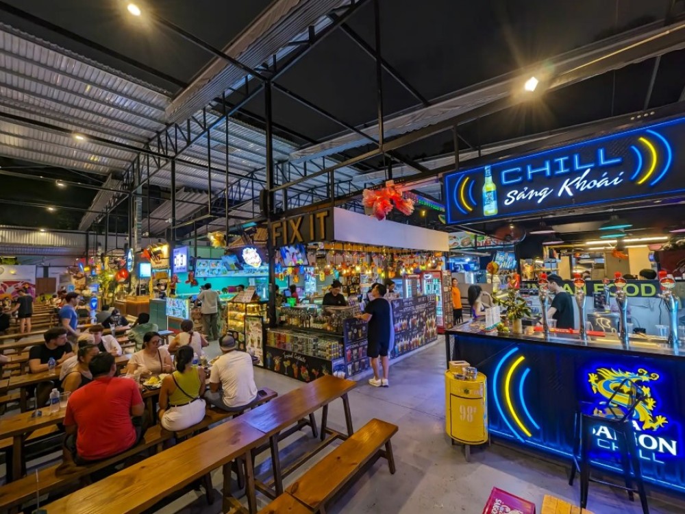 Ben Nghe Street Food