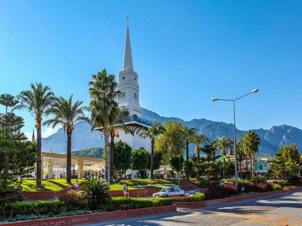Kemer Republic Square
