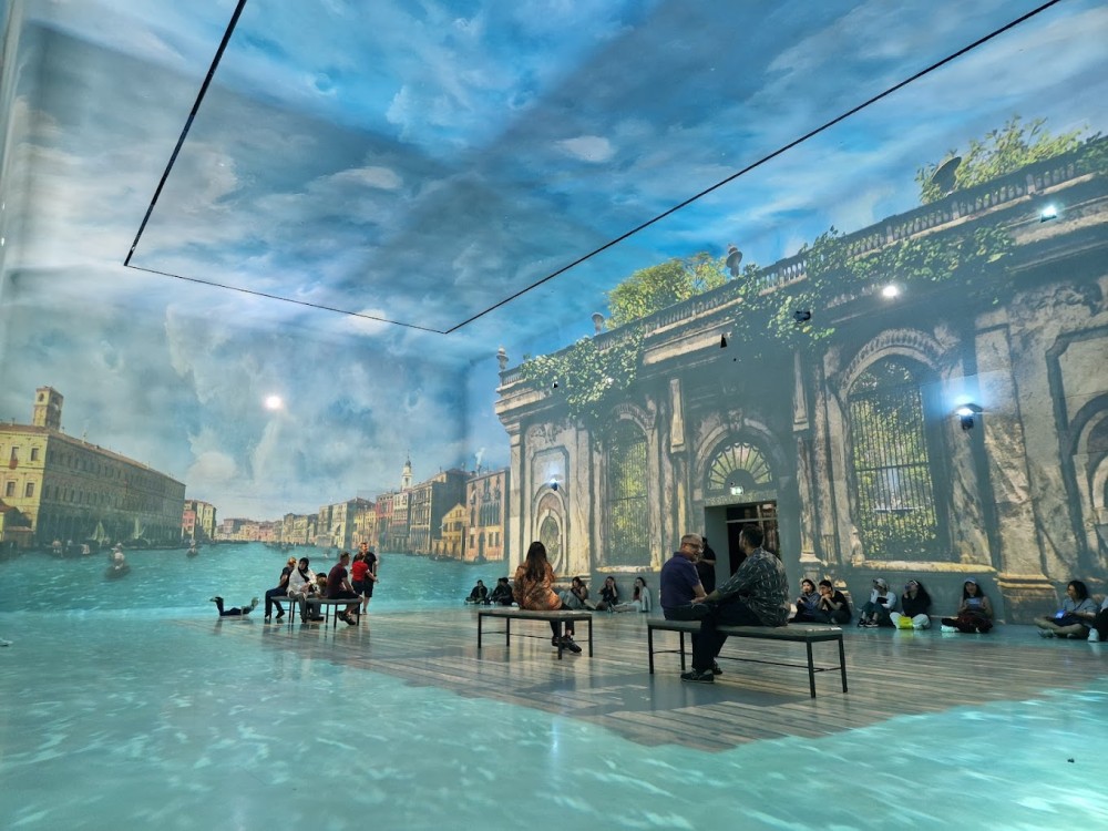 Frameless Immersive Art Experience