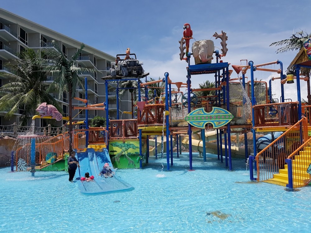 Splash Jungle Water Park