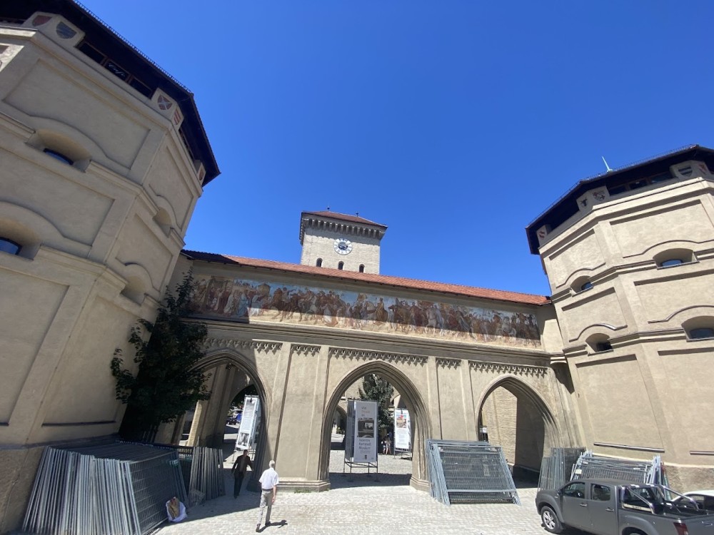 Isar Gate