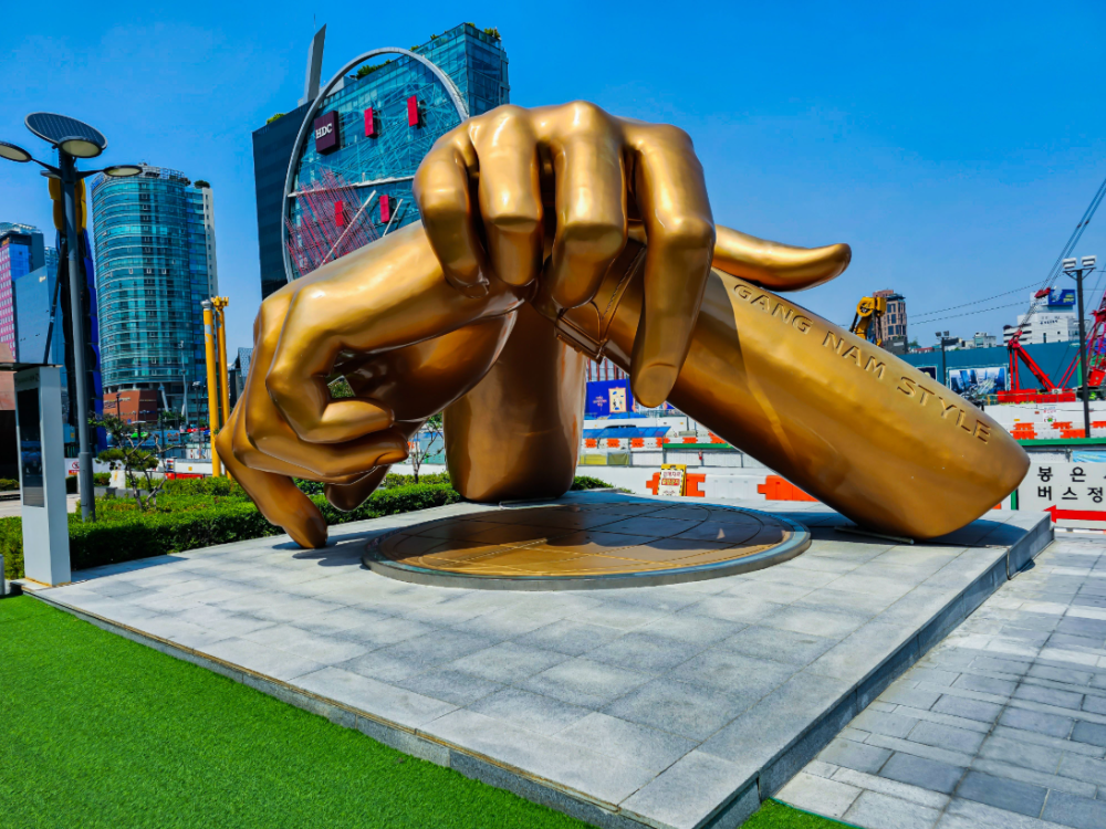 Gangnam Style Sculpture