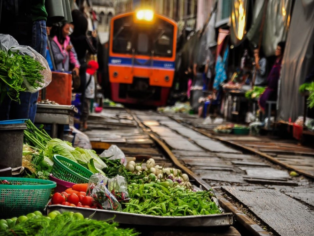 Maeklong Railway Market