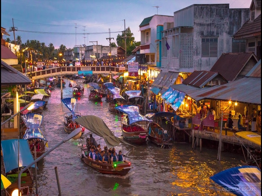Amphawa Floating Market