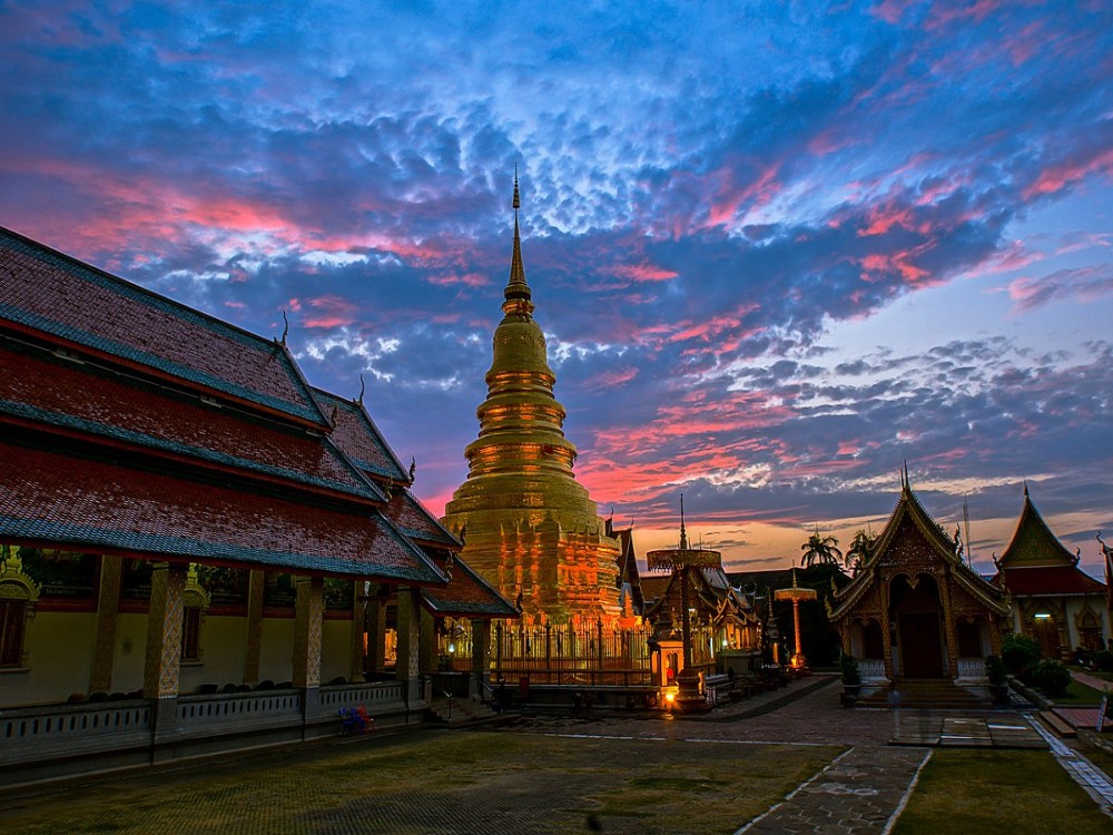 Wat Phra That Hariphunchai 