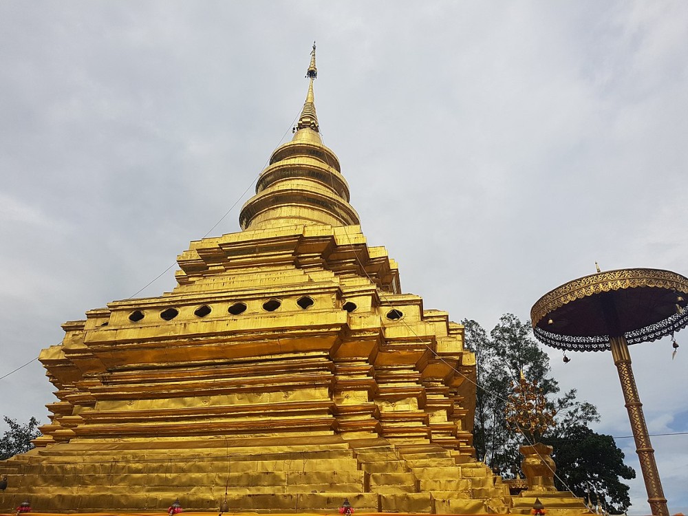 Wat Phra That Doi Chom Thong