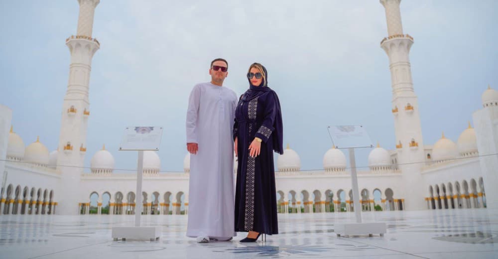 Dubai: Abu Dhabi Day-Trip Grand Mosque, Royal Palace & Lunch | ®ExcursionMania - Image 1