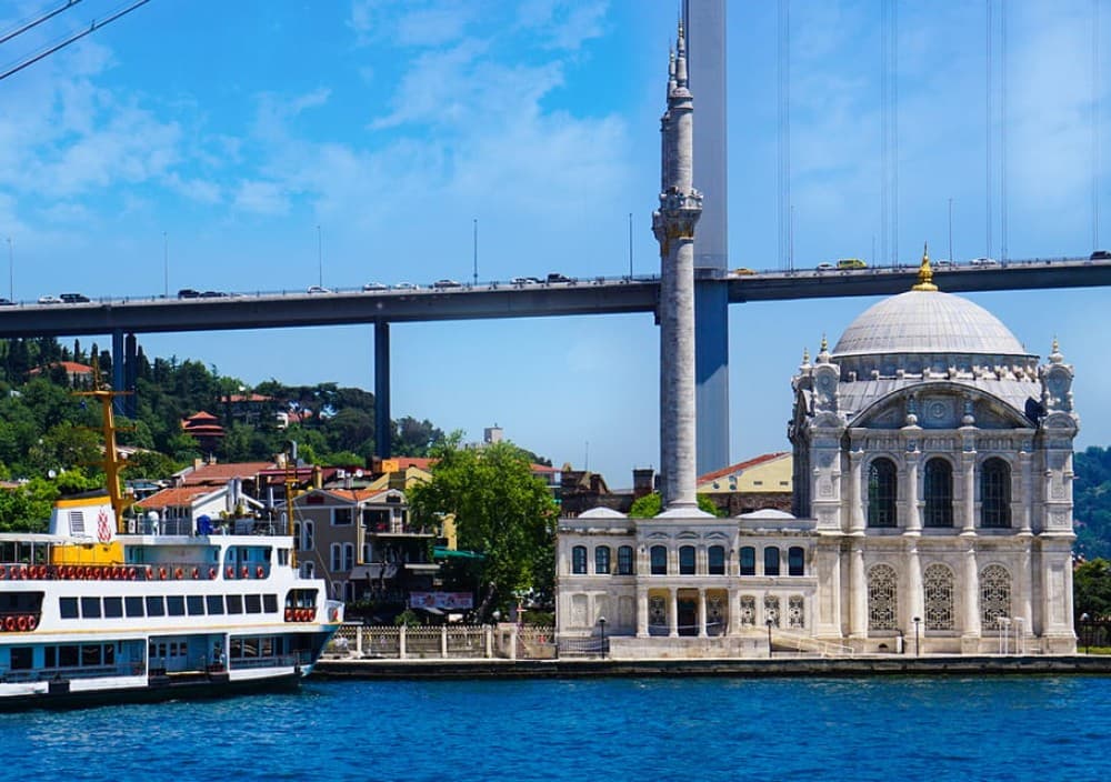 Istanbul: Bosphorus Sightseeing Cruise with Sunset Option | ®ExcursionMania - Image 11