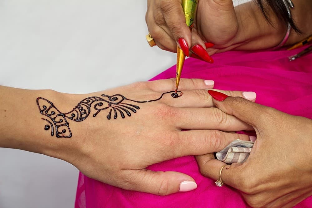 Dubai: Overnight Safari, Dinner, Stargazing & Al Khayma Camp | ®ExcursionMania - Image 9