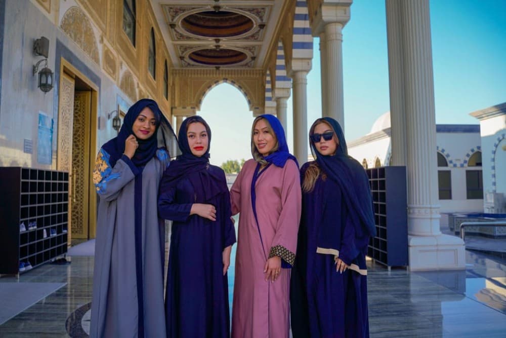 Dubai: Frame Tickets, Creek, Souks & Blue Mosque Guided Tour | ®ExcursionMania - Image 4