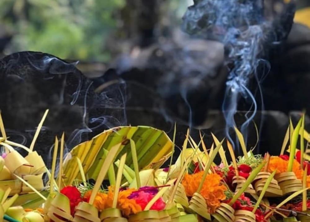 Tirta Empul: Temple Tour with Optional Spiritual Cleansing | ®ExcursionMania - Image 3