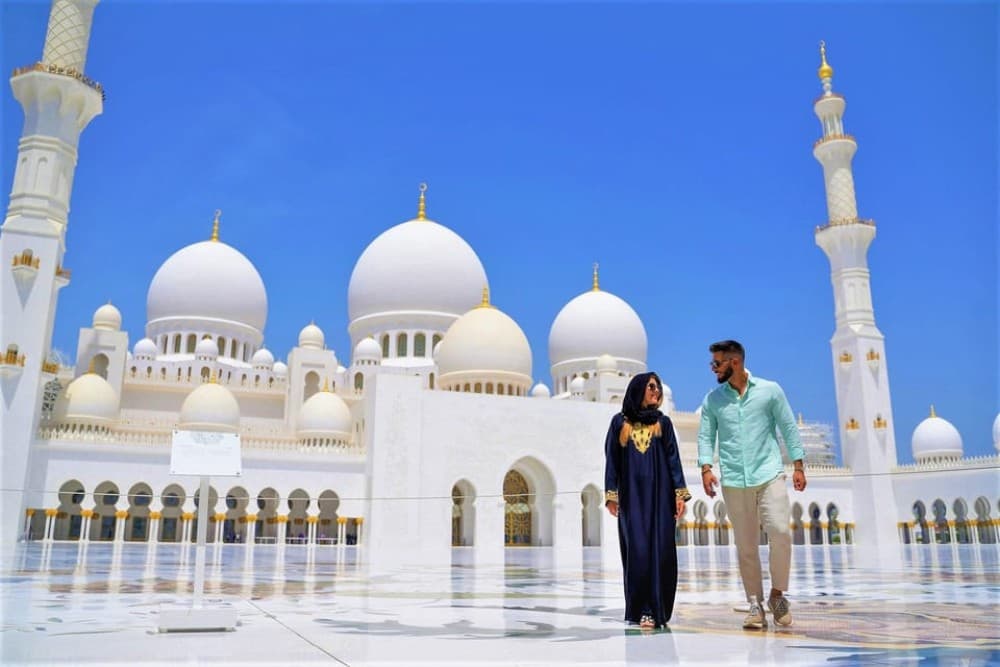 From Dubai: Abu Dhabi Sheikh Zayed Mosque and Qasr Al Watan | ®ExcursionMania - Image 4