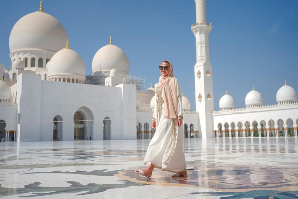 From Dubai: Abu Dhabi Sheikh Zayed Mosque and Qasr Al Watan | ®ExcursionMania - Image 6