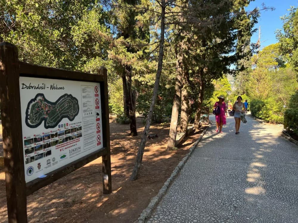 Dubrovnik: Game of Thrones Old Town and Lokrum Walking Tour | ®ExcursionMania - Image 8