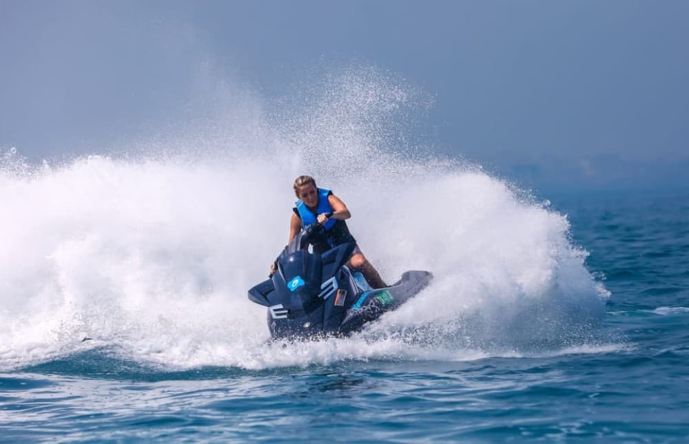 Dubai: Jetski, Burj Khalifa, Burj Al Arab, Juice, & Photos | ®ExcursionMania - Image 3