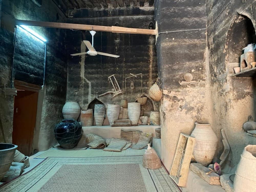 From Muscat: Nizwa  Al Hamra with Jebel Shams Night Stay | ®ExcursionMania - Image 4