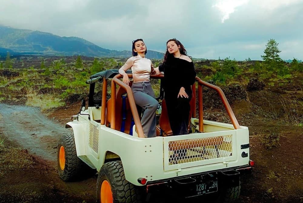 Mount Batur: SunsetSunrise 4WD Jeep Tour with Photographer | ®ExcursionMania - Image 1