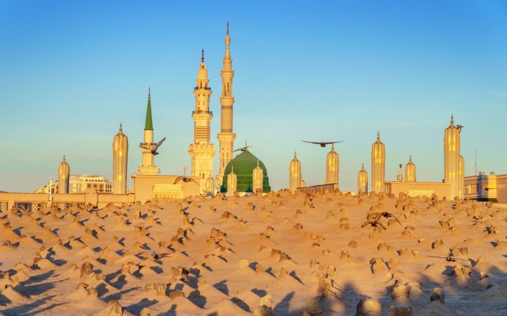 Saudi Arabia: Stops On A Medina Tour