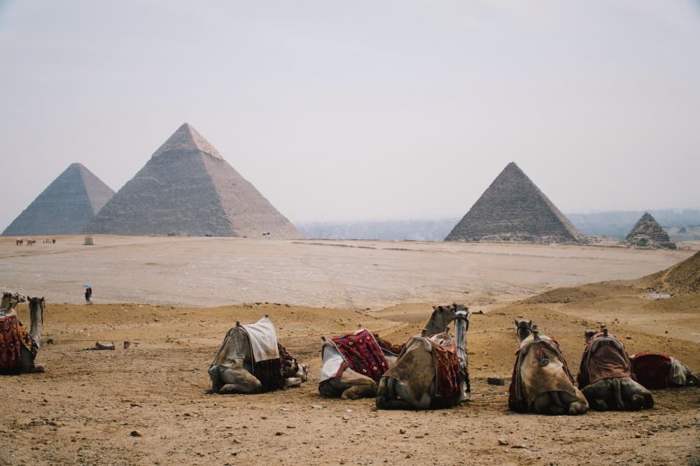 Cairo: Private Pyramids Tour with Photographer and Transfer | ®ExcursionMania - Image 2