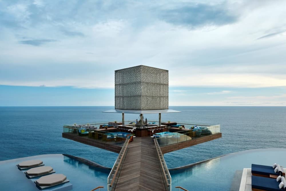 Uluwatu: Beach Club and Cliffside Private Bar Hopping Tour | ®ExcursionMania - Image 4