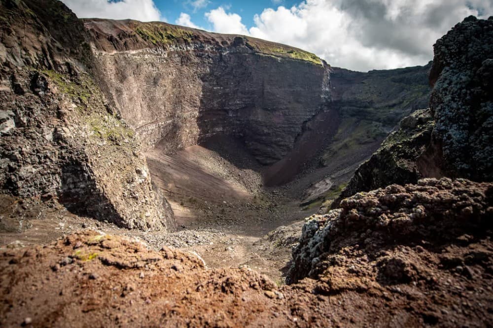 From Naples: Pompeii and Vesuvius Guided Day Trip with Lunch | ®ExcursionMania - Image 8