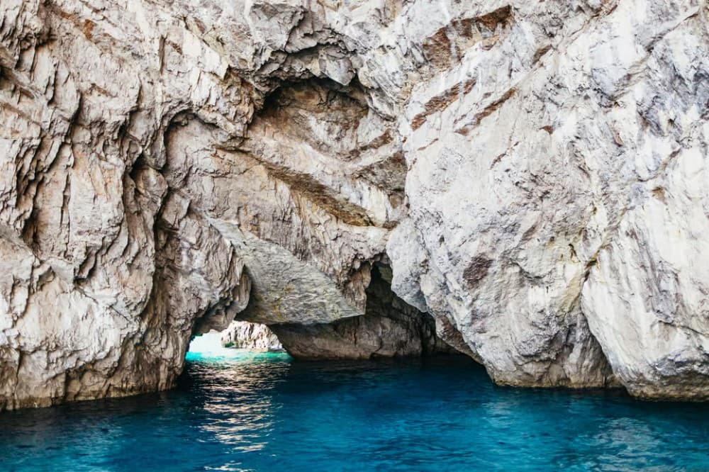 Capri: Island Boat Trip with Grottos | ®ExcursionMania - Image 4