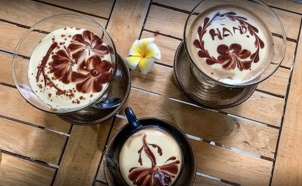 Hanoi: Guided Food Tour with Train Street Visit | ®ExcursionMania - Image 3