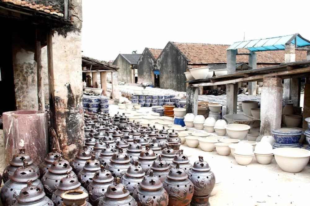 Bat Trang Pottery ancient village by Motorbike | ®ExcursionMania - Image 6