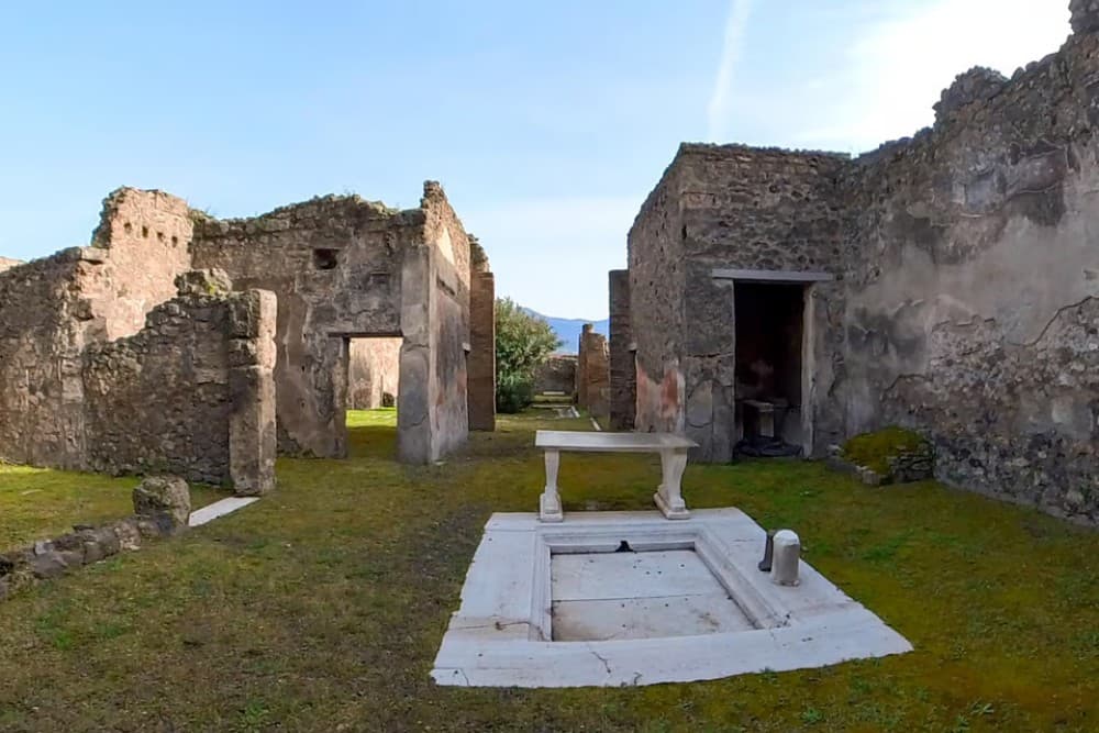 Pompeii: 2 Hours Skip the Line Visit with a Licensed Guide | ®ExcursionMania - Image 9