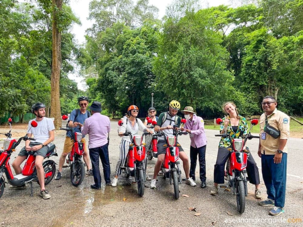 From Siem Reap: Angkor Wat Sunrise and Temples E-Bike Tour | ®ExcursionMania - Image 4