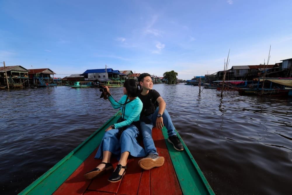 Siem Reap: Tonle Sap Sunset Boat Cruise with Transfers | ®ExcursionMania - Image 7