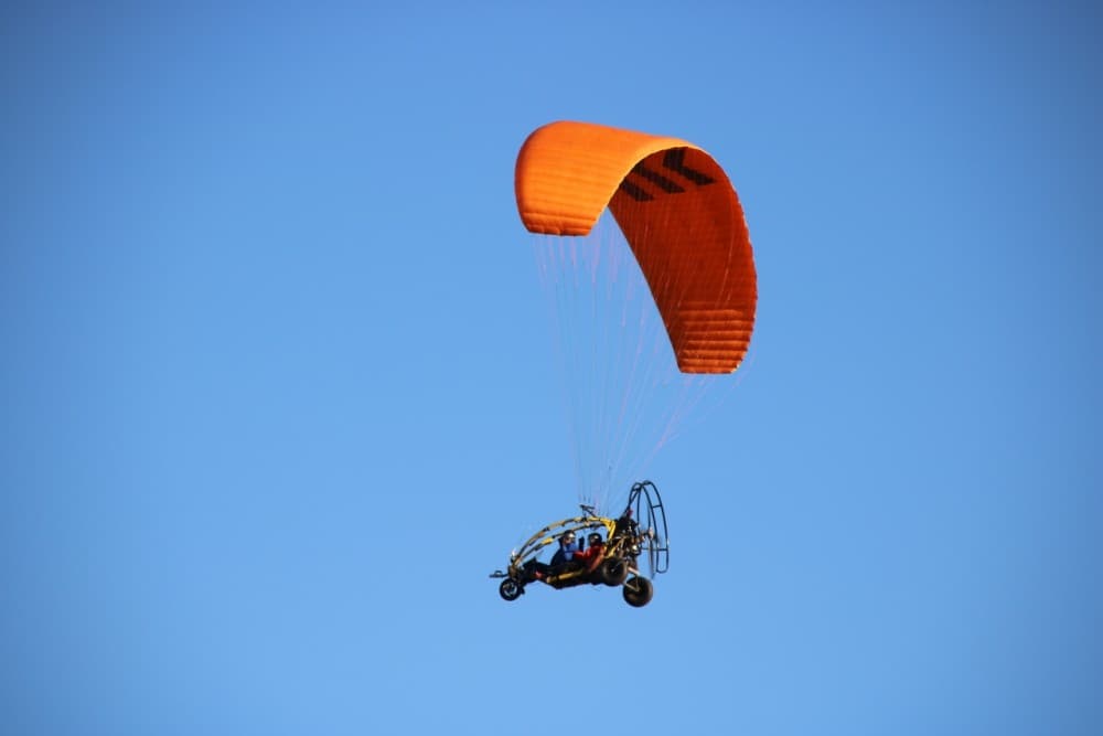 Qatar: Paratrike Air Tour with Hotel Transfers | ®ExcursionMania - Image 5