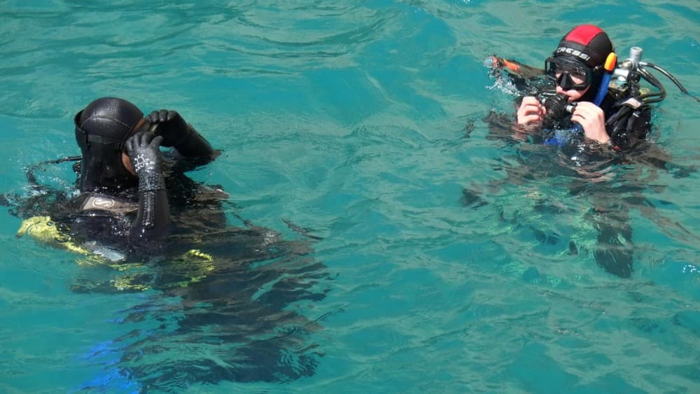 Kemer Scuba Diving Experience: 2 Dives, Lunch & Transfer | ®ExcursionMania - Image 4