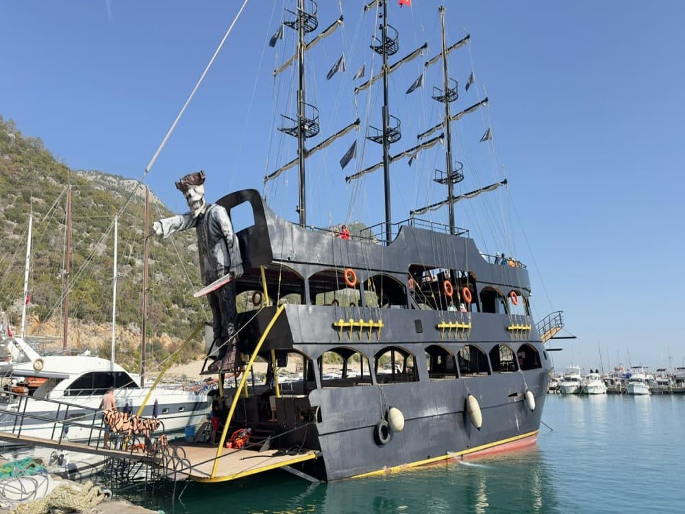 Pirate Boat Trip from Belek to Lara Beach | ®ExcursionMania - Image 3