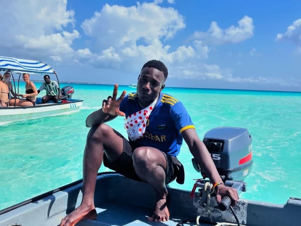 From Zanzibar: Starfish, Blue Lagoon And The Rock Restaurant | ®ExcursionMania - Image 5