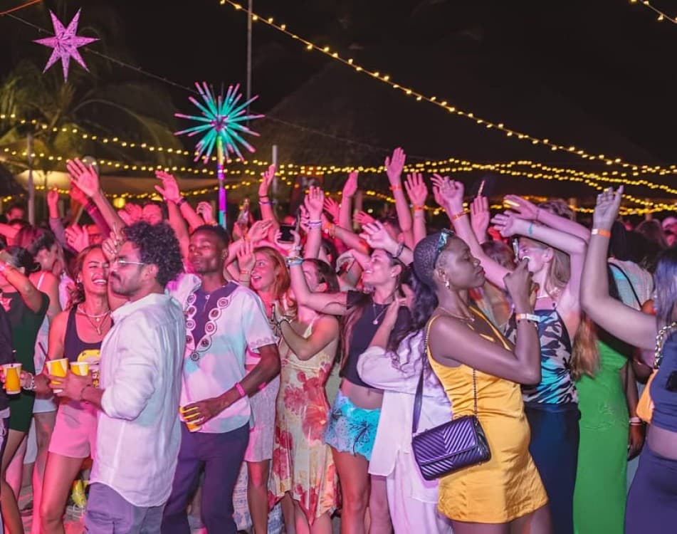 Zanzibar: Kendwa Full Moon Party Round-Trip Transfer | ®ExcursionMania - Image 5