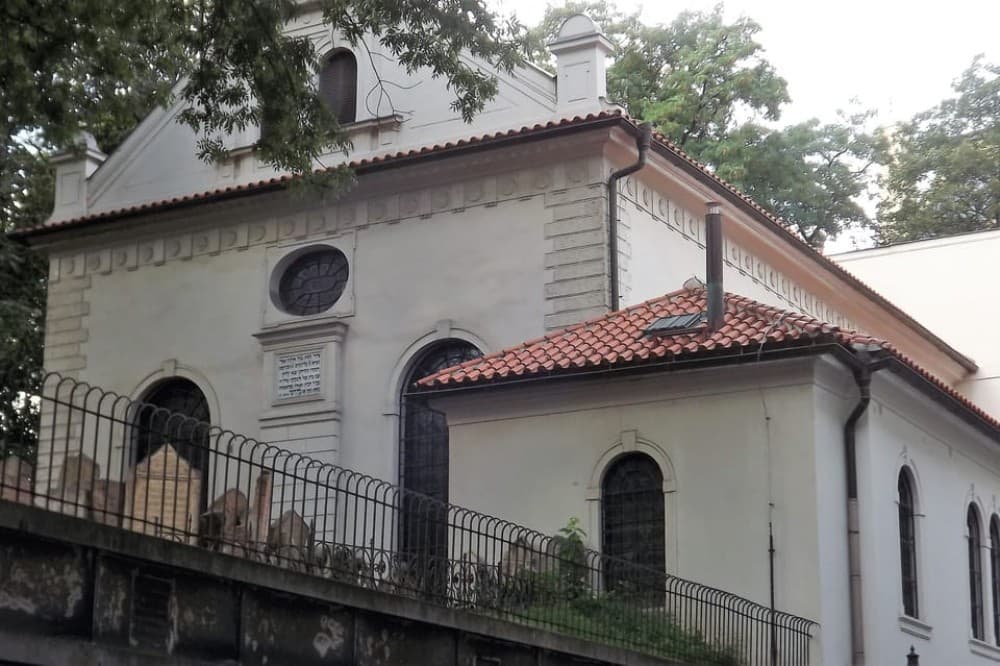 Prague: Old Town and Jewish Quarter Guided Walking Tour | ®ExcursionMania - Image 9