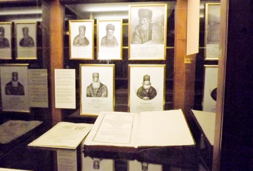 Prague: Jewish Quarter Ticket with optional Audio Guide | ®ExcursionMania - Image 2