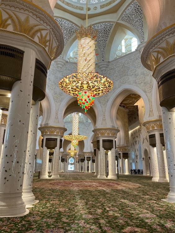 Abu Dhabi: Half Day Sightseeing Tour with Pick up & Drop off | ®ExcursionMania - Image 12