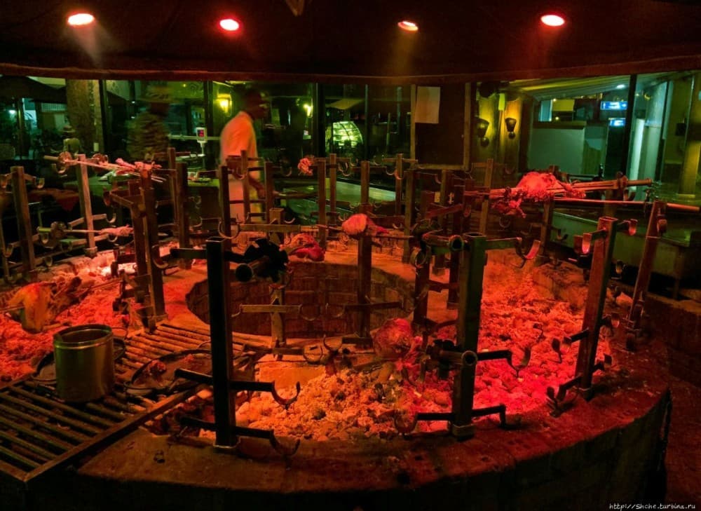 Carnivore Restaurant: A Unique Eating Experience in Nairobi | ®ExcursionMania - Image 3