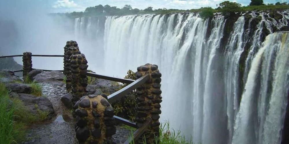 Victoria Falls Tour : Zimbabwe and Zambia From Both Sides | ®ExcursionMania - Image 8