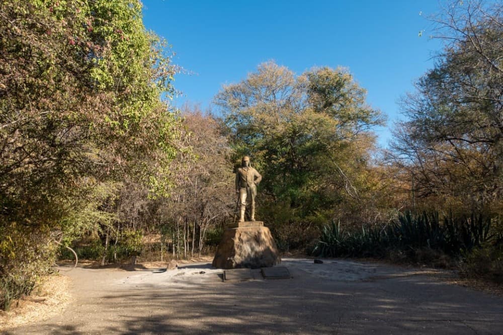 Zambia: Victoria Falls Guided Tour | ®ExcursionMania - Image 4