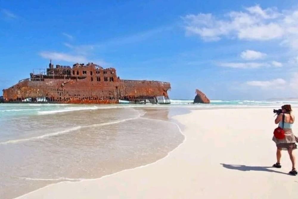 Shipwreck, Fatima Chapel, Viana Desert & Rabil Pottery | ®ExcursionMania - Image 7