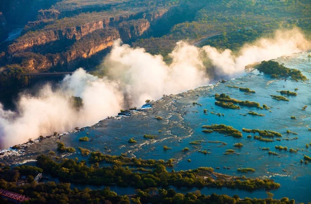 Victoria Falls and Zimbabwe: Scenic day Tour & Sunset Cruise
