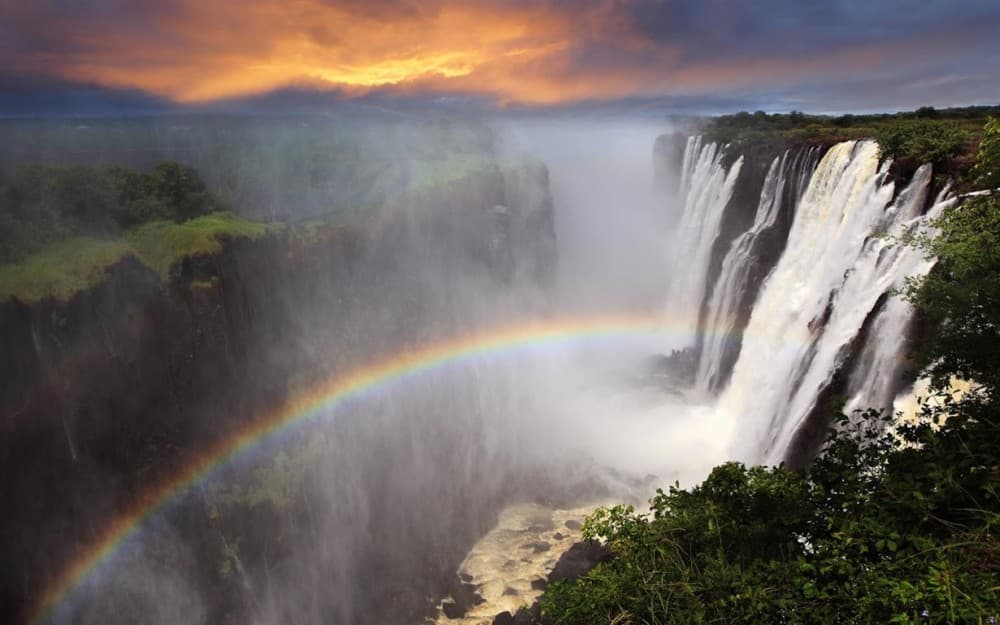 Victoria Falls and Zimbabwe: Scenic day Tour & Sunset Cruise | ®ExcursionMania - Image 6
