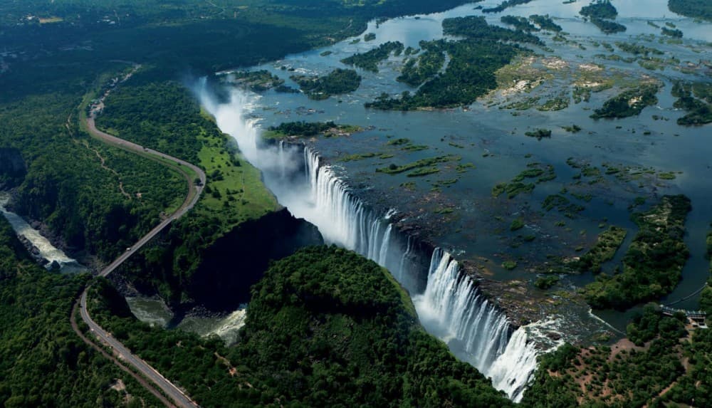 Victoria Falls and Zimbabwe: Scenic day Tour & Sunset Cruise | ®ExcursionMania - Image 9