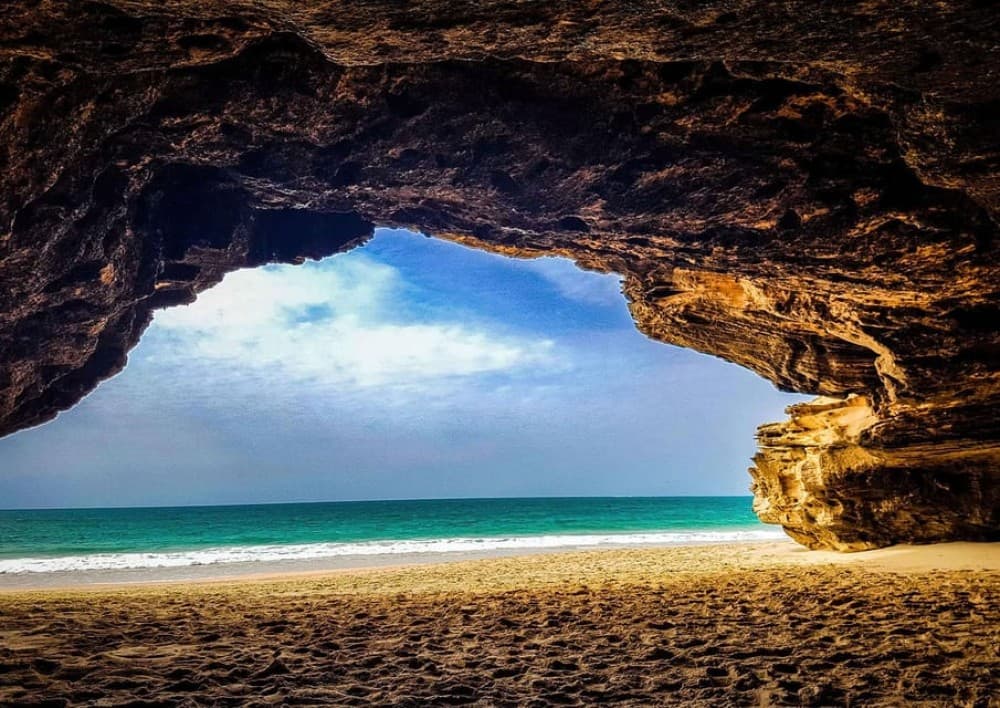 Boavista: Santa Monica beach, Varandinha cave, Sand dunes | ®ExcursionMania - Image 4