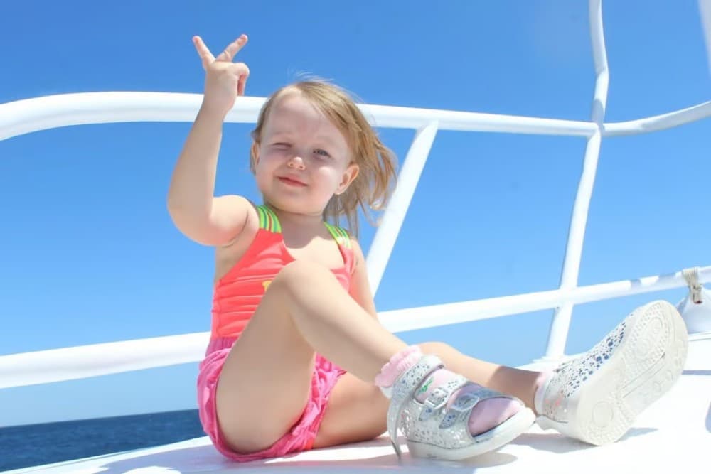 Hurghada: Intro Diving & Snorkeling Tour with Lunch & Drinks | ®ExcursionMania - Image 4