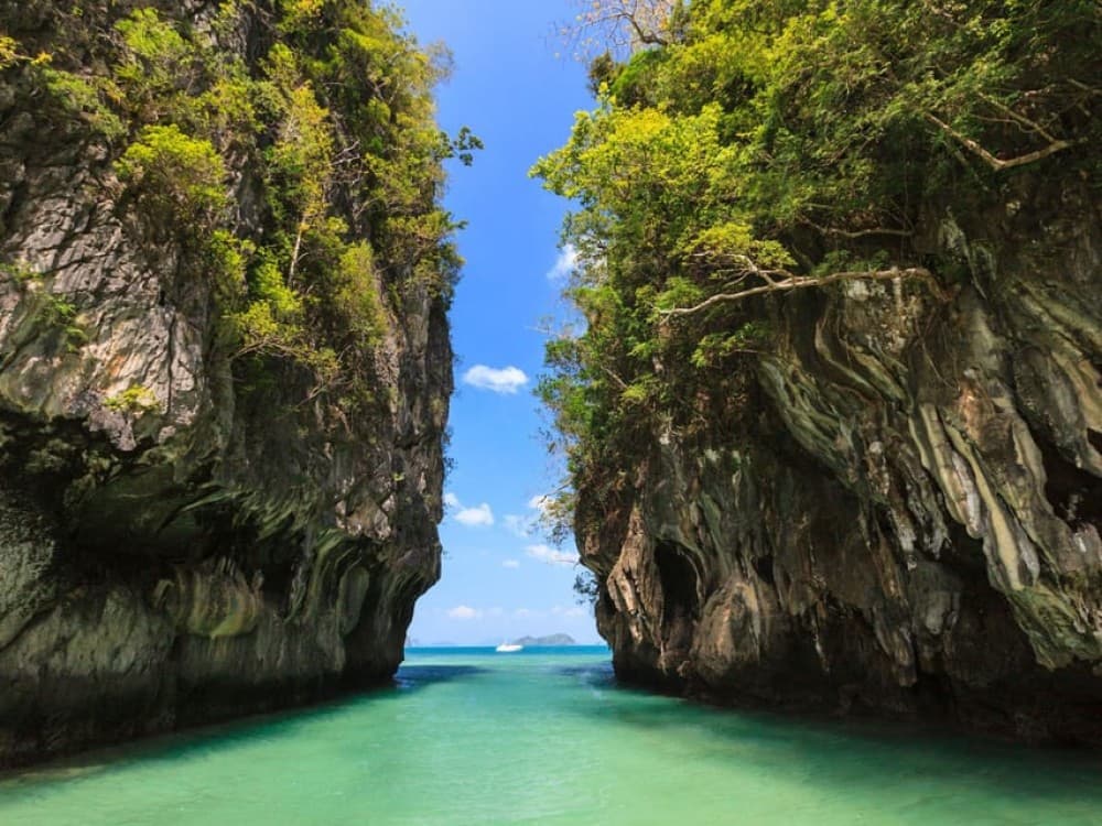 Phuket: James Bond Island Speedboat Tour with Canoeing | ®ExcursionMania - Image 4